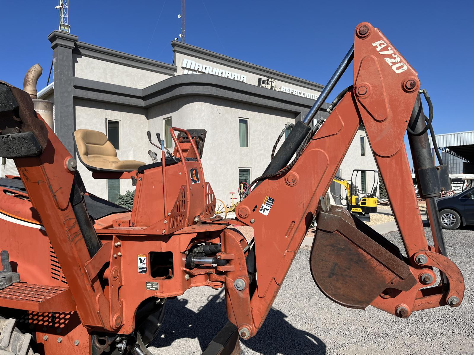 DITCH WITCH RT115H